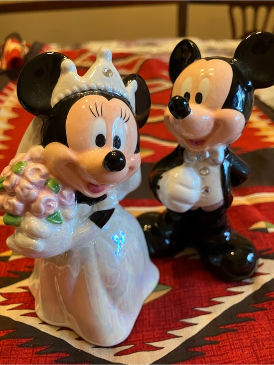 Disney Other - Micky and Minnie Salt & Pepper Shakers  4”